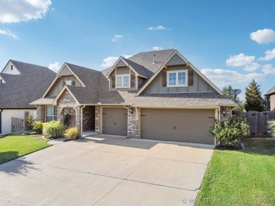 2119 E 132nd Street S, House other with 3 bedrooms, 2 bathrooms and null parking in Bixby OK | Image 2