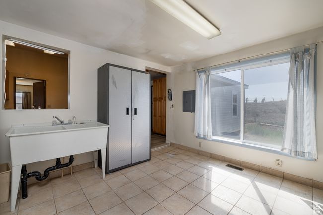 6781 N 9500 E, House other with 4 bedrooms, 3 bathrooms and 10 parking in Lapoint UT | Image 13
