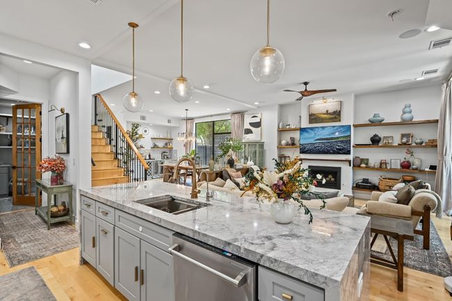 7810 Hardy Dr, House other with 4 bedrooms, 4 bathrooms and 2 parking in Austin TX | Image 11