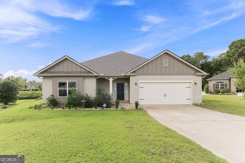 6104 Creekside View Ln, Clermont, GA, 30527-1967 | Card Image