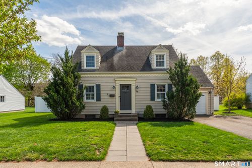 98 Colonial Dr, Hamden, CT, 06518-3111 | Card Image