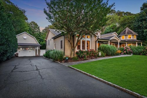 76 Timberpoint Dr, Northport, NY, 11768-2229 | Card Image