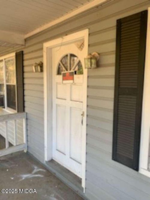 3555 Dames Ferry Rd, Forsyth, GA, 31029-6520 | Card Image