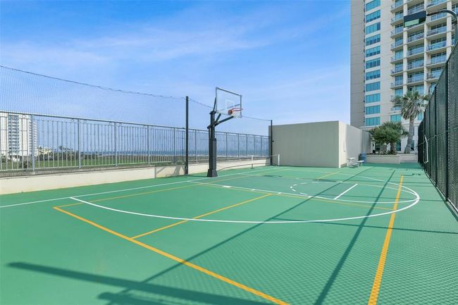 Enjoy vibrant pickleball and basketball games in your own community court. | Image 22
