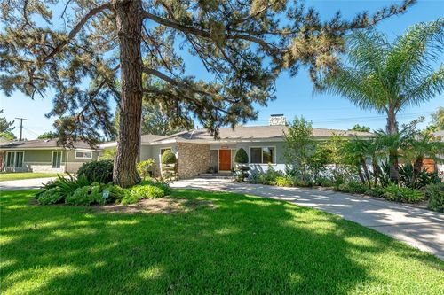17735 Fullerfarm St, Northridge, CA, 91325-1312 | Card Image