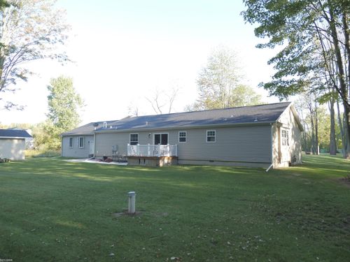 8097 Adair Rd, Casco, MI, 48064-1404 | Card Image