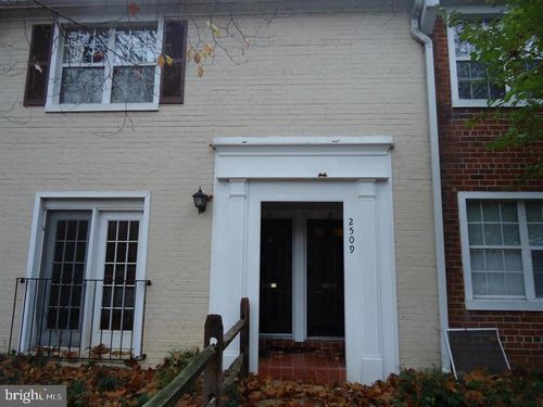 d-2509 S Walter Reed Dr, ARLINGTON, VA, 22206-1209 | Card Image