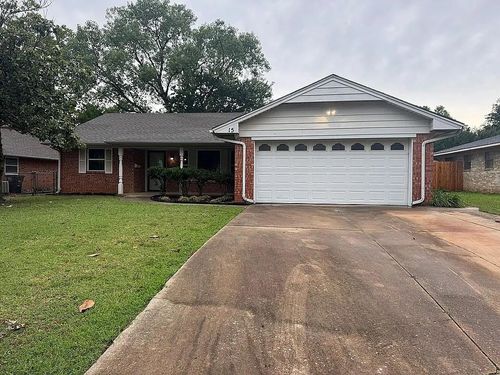 15 Mojave Dr, Shawnee, OK, 74801-5527 | Card Image