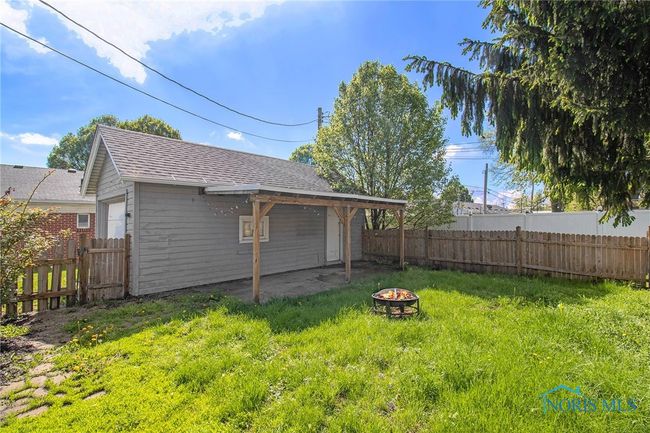 Newer roof, gutters, and soffits | Image 18