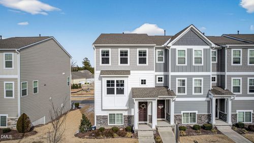 6626 Perry Creek Rd, Raleigh, NC, 27616-6691 | Card Image