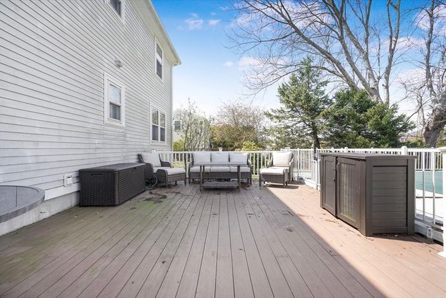 174 Pasture Farm Dr, House other with 3 bedrooms, 2 bathrooms and 4 parking in Middletown RI | Image 31