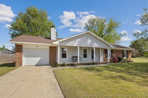 7686 Beverly Dr, Fayetteville, NC, 28314-5949 | Card Image