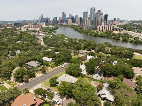 1107 Travis Heights Blvd, Austin, TX, 78704-2524 | Card Image