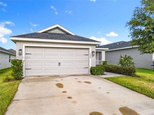 1060 Cascade Dr, DAVENPORT, FL, 33837-1600 | Card Image