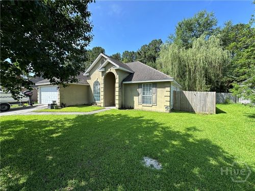 121 Cross Creek Dr, Pooler, GA, 31322-9307 | Card Image