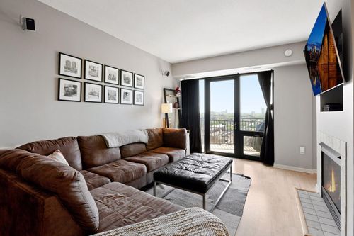 apt-1105-500 E Grant St, Minneapolis, MN, 55404-1452 | Card Image