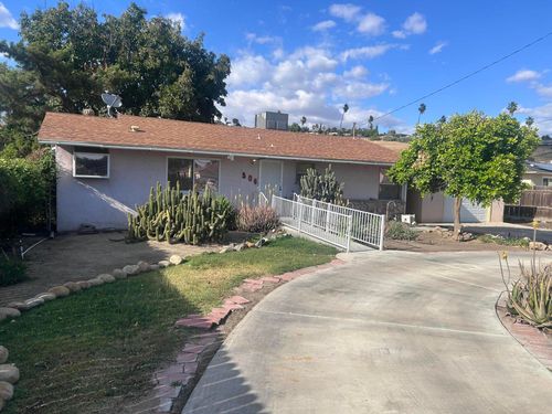 506 W Westfield Avenue, Porterville, CA, 93257 | Card Image