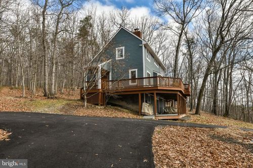 34942 Charles Town Pike, HILLSBORO, VA, 20132-1816 | Card Image