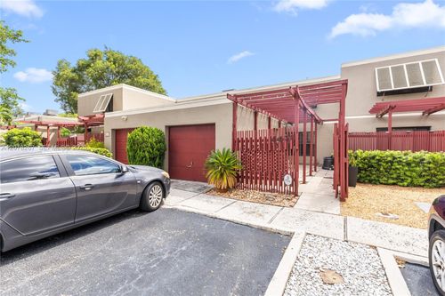 1231 W Fairway Rd, Pembroke Pines, FL, 33026 | Card Image