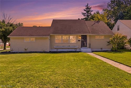 315 Greenvale Rd, South Euclid, OH, 44121-2308 | Card Image