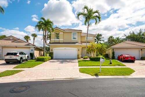 8122 Palm Gate Dr, Boynton Beach, FL, 33436-1557 | Card Image