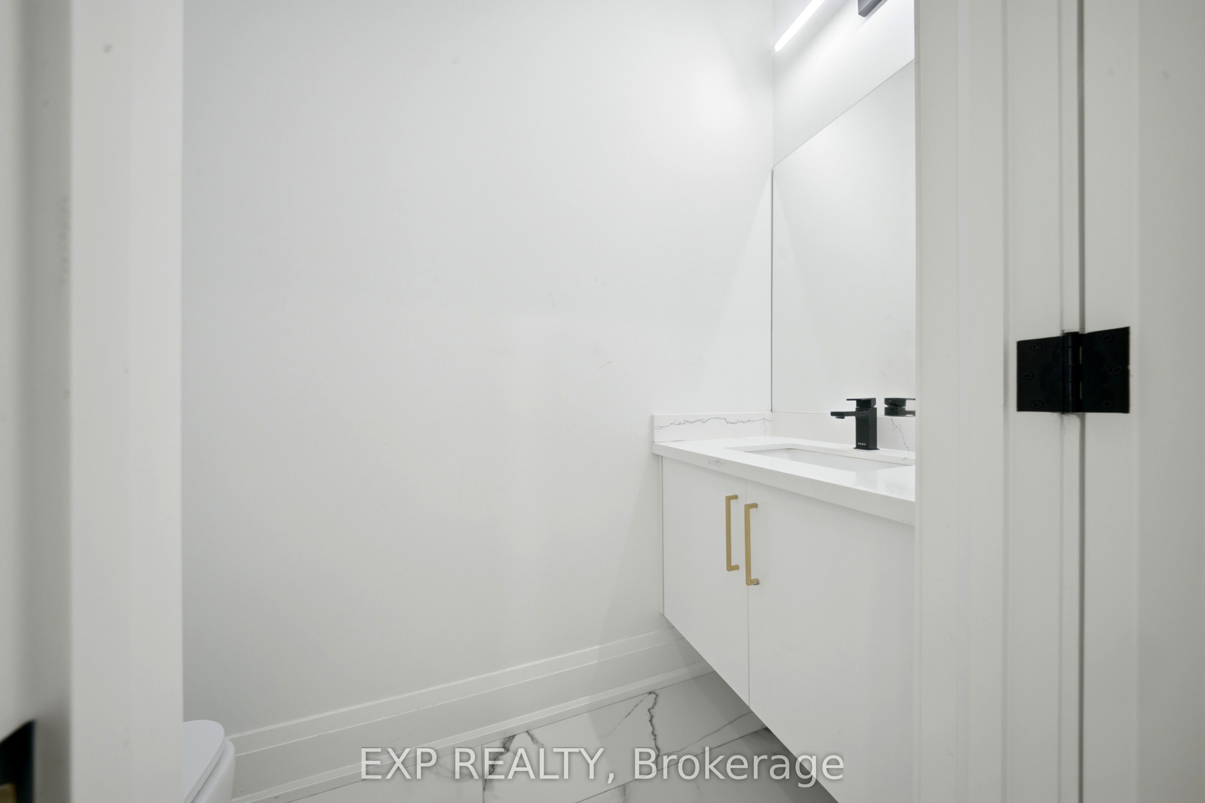 Residential in Toronto E06 4