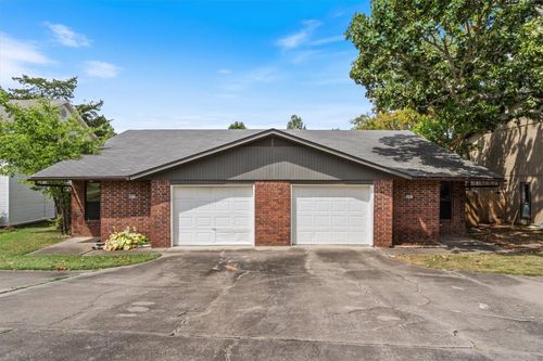 4079 & 4081 N Sunflower Circle, Fayetteville, AR, 72703 | Card Image
