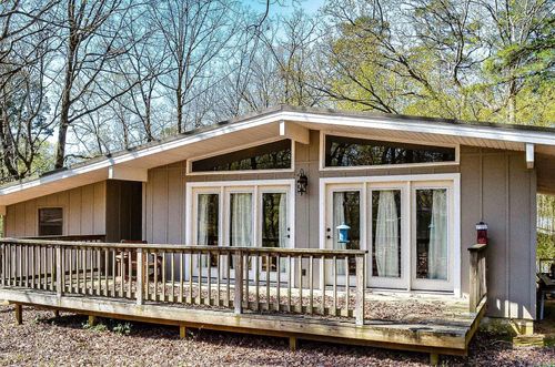 1 Valls Cir, Hot Springs Village, AR, 71909-2862 | Card Image