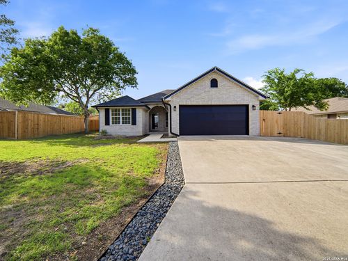 1436 Devin Dr, New Braunfels, TX, 78130-7762 | Card Image