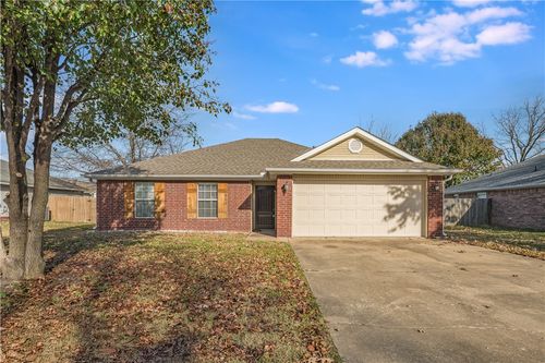 804 Tyler St, Centerton, AR, 72719-7800 | Card Image