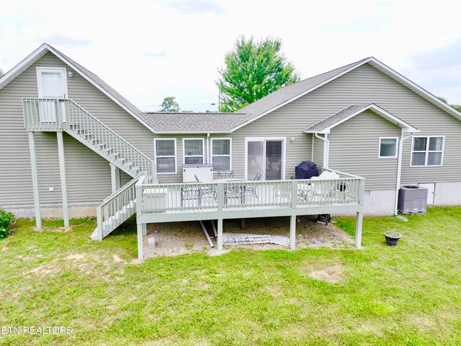 813 Clear Creek Pkwy, House other with 4 bedrooms, 3 bathrooms and null parking in Clarkrange TN | Image 6