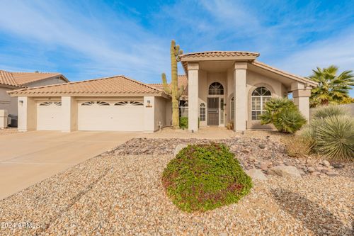 8816 W Topeka Drive, Peoria, AZ, 85382 | Card Image