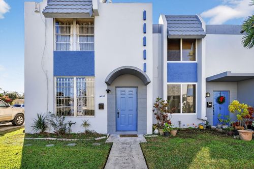 10a-14220 Ne 3rd Ct, Miami, FL, 33161-2810 | Card Image