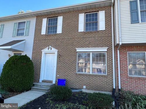 61 Queen Ave, ENOLA, PA, 17025-2339 | Card Image