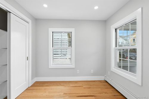 2-61 Howard St, Sleepy Hollow, NY, 10591-2216 | Card Image