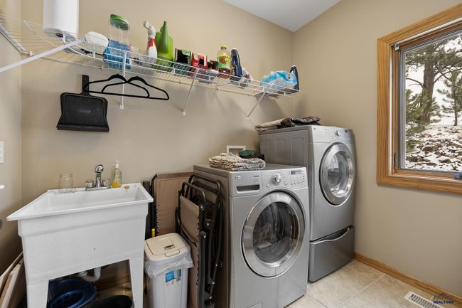 21156 Maine Rd, House other with 3 bedrooms, 4 bathrooms and null parking in Sturgis SD | Image 37