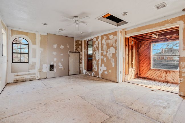 904 S Jackson St, House other with 2 bedrooms, 2 bathrooms and null parking in Kaufman TX | Image 11