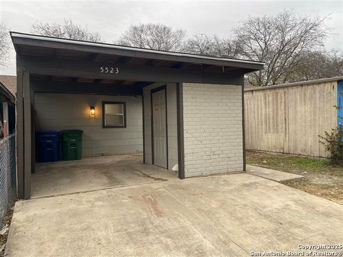 5523 Little Creek St, San Antonio, TX, 78242-2710 | Card Image