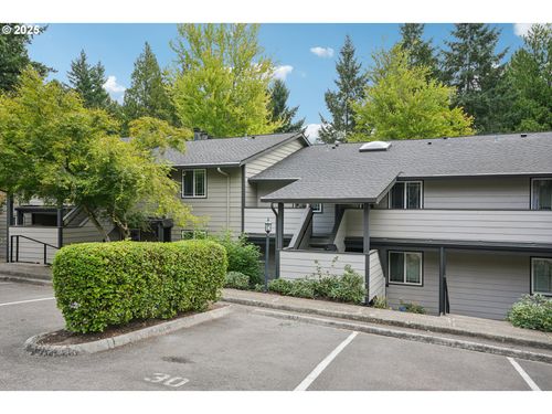32-29700 Sw Courtside Dr, Wilsonville, OR, 97070-5495 | Card Image