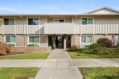 6 - Lassen Street, Condo with 2 bedrooms, 2 bathrooms and 1 parking in Los Altos CA | Image 1