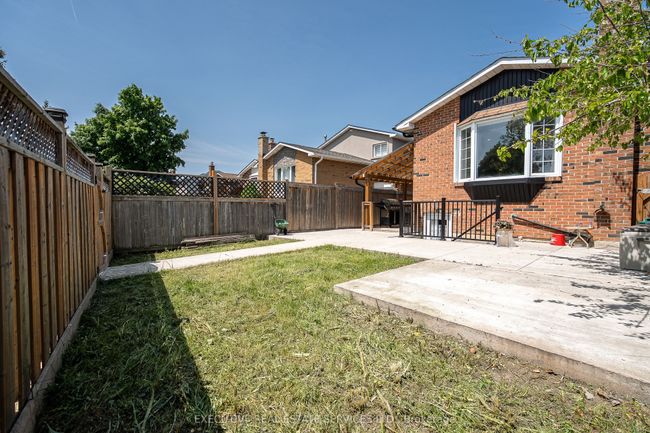 4 Simmons Blvd, House other with 5 bedrooms, 4 bathrooms and 3 parking in Brampton ON | Image 42