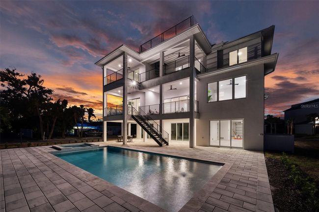 597 Buttonwood Dr, House other with 5 bedrooms, 7 bathrooms and null parking in Longboat Key FL | Image 4