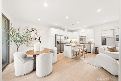 184 Elkhorn, Irvine, CA, 92618-8891 | Card Image