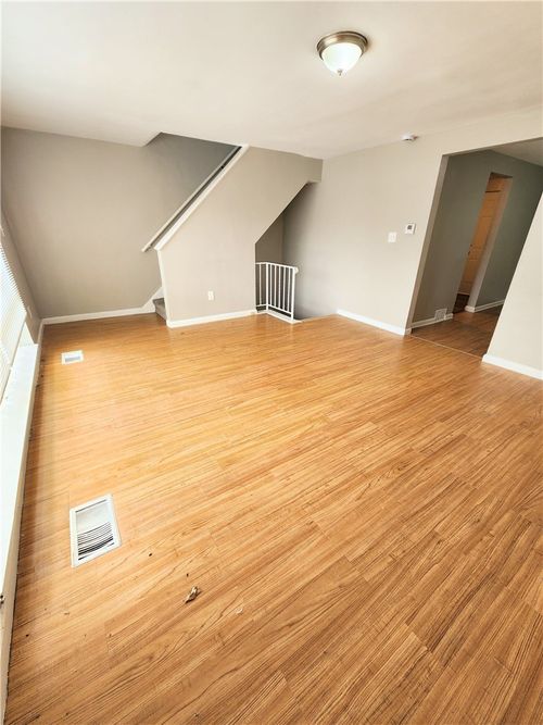 459 Idlewood Rd, Penn Hills, PA, 15235-3821 | Card Image