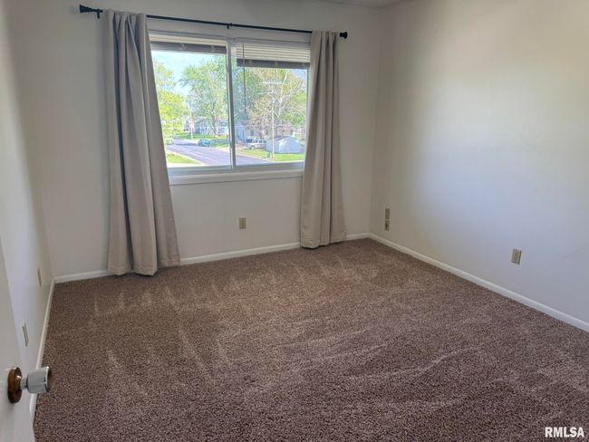 APT-9 - 400 N 5 Th St, Condo with 2 bedrooms, 2 bathrooms and 1 parking in Eldridge IA | Image 10