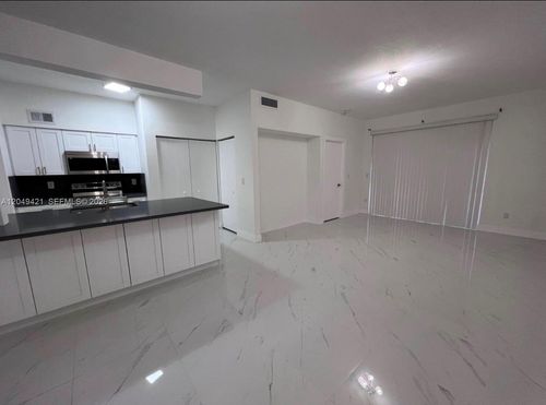 f-18344 Nw 68th Ave, Hialeah, FL, 33015-3434 | Card Image