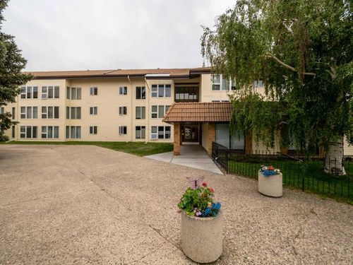 302-65 Temple Blvd W, Lethbridge, AB, T1K5M2 | Card Image