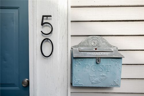 50 E Bowery St, Newport, RI, 02840-3562 | Card Image