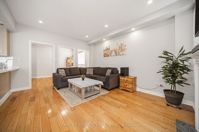 6 Aria Lane, House other with 4 bedrooms, 4 bathrooms and 4 parking in Brampton ON | Image 13