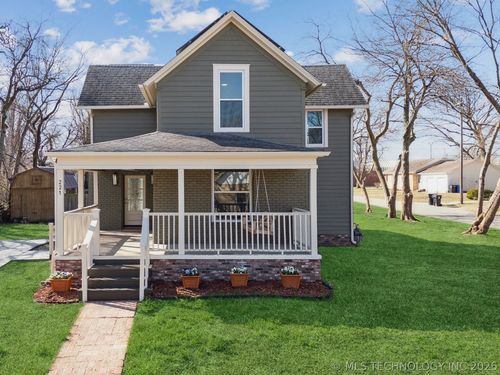 221 Detroit St, Broken Arrow, OK, 74012-3852 | Card Image